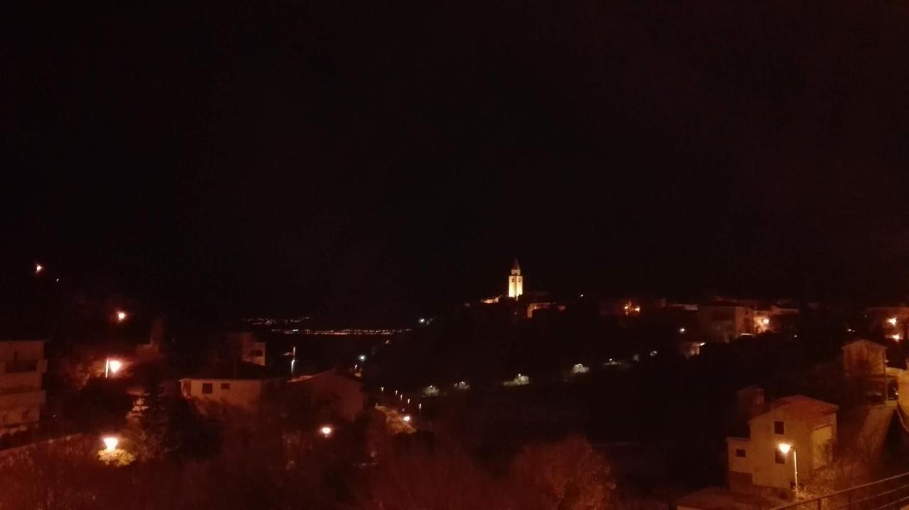 Sunset Apartment Vrbnik Bagian luar foto